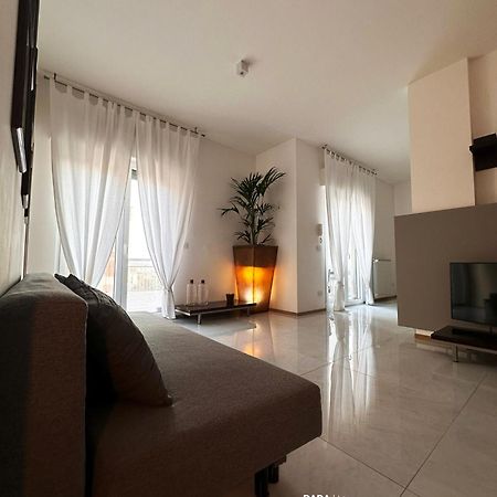 Dada Home Bari Bagian luar foto